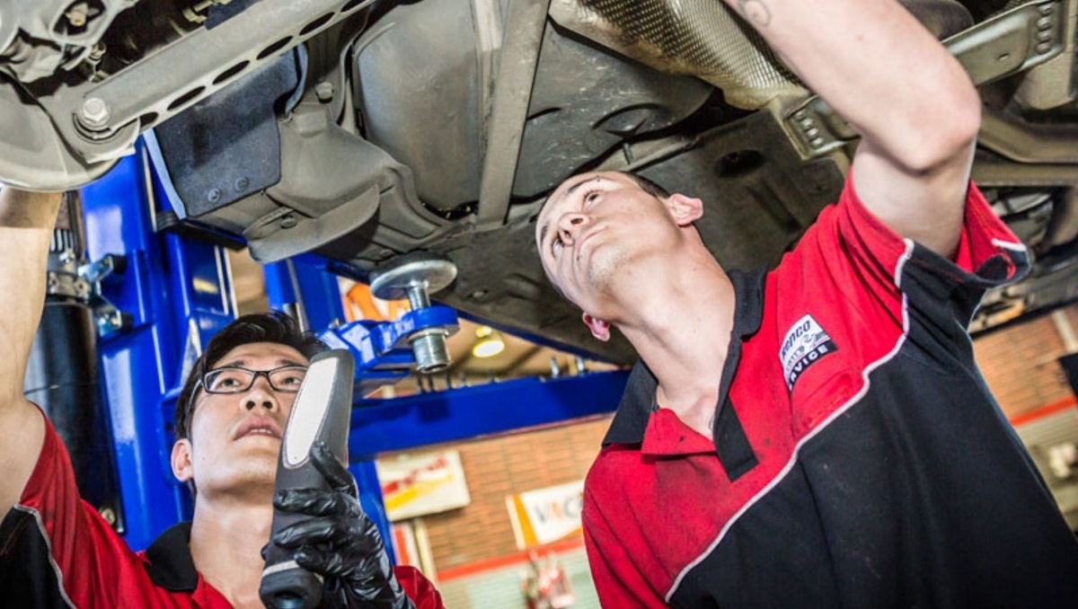 Vehicle inspection at Airport Car Service Centre